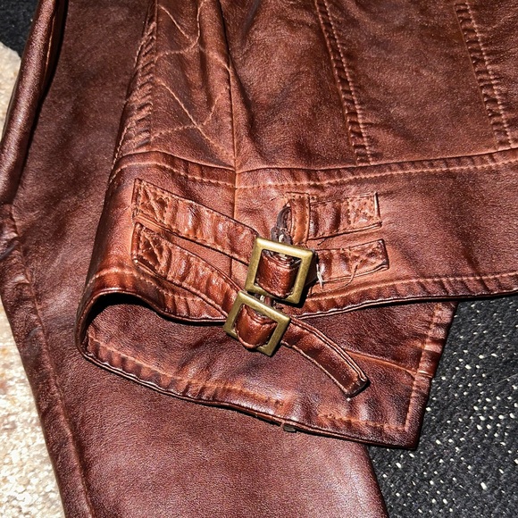 Vanity Jacket - Picture 4 of 6